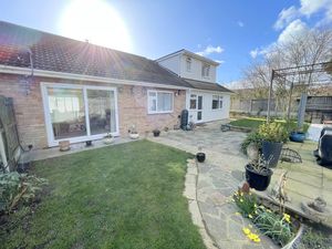 Greenhurst Road- click for photo gallery